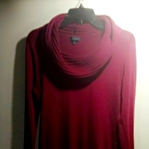 Sweater , the limited, tall M , maroon, turtle neck